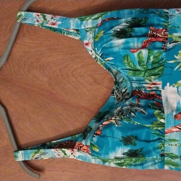 TORRID Retro Wireless Ruched Cup Swim Dress Size 3 - Picture 6 of 8